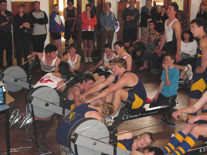 Indoor Nationals Takapuna Grammar - 2003 © Richard Gladwell www.photosport.co.nz